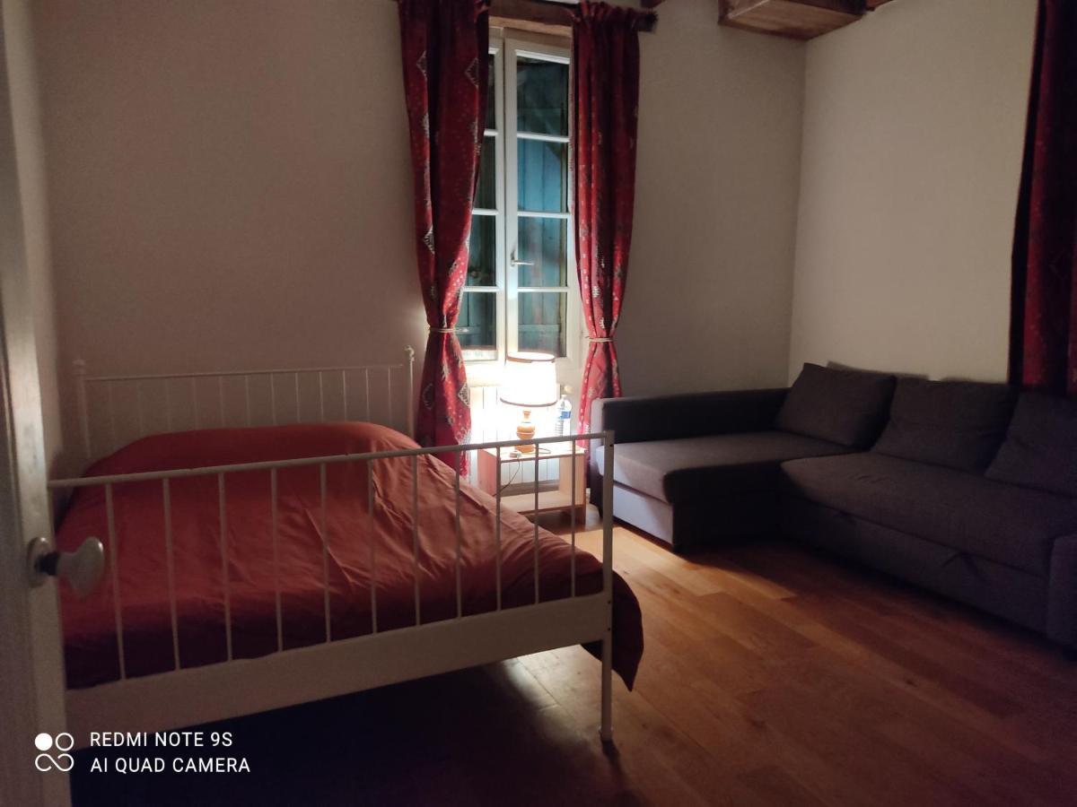 Отель Lulu Castelmoron-sur-Lot Экстерьер фото