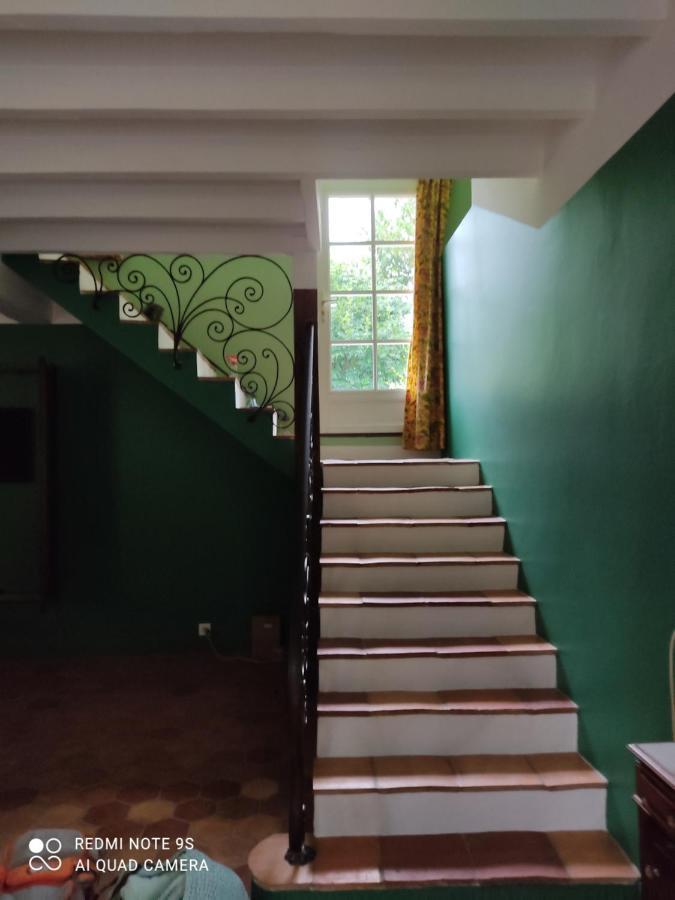 Отель Lulu Castelmoron-sur-Lot Экстерьер фото