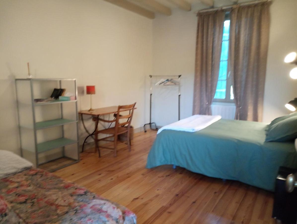 Отель Lulu Castelmoron-sur-Lot Экстерьер фото