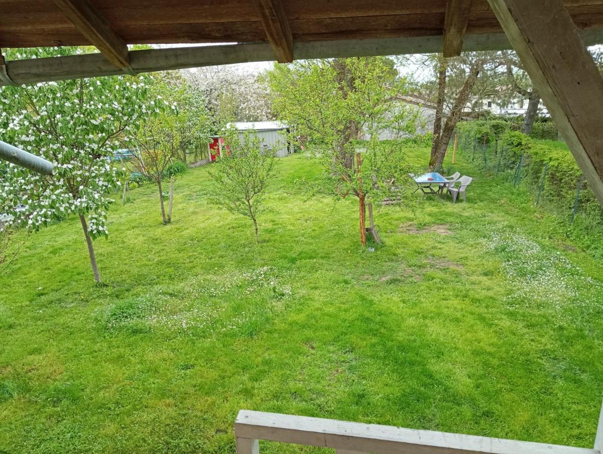 Отель Lulu Castelmoron-sur-Lot Экстерьер фото